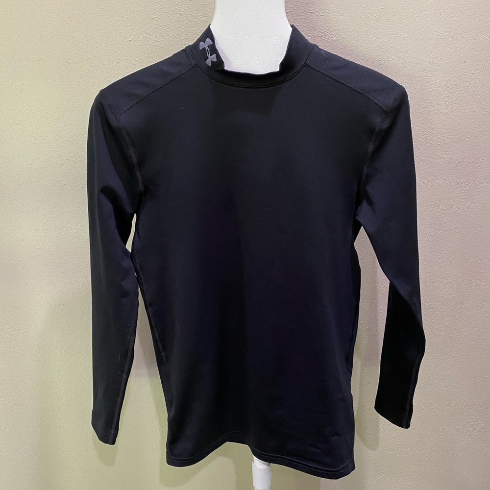 Men’s Under Armour compression shirt